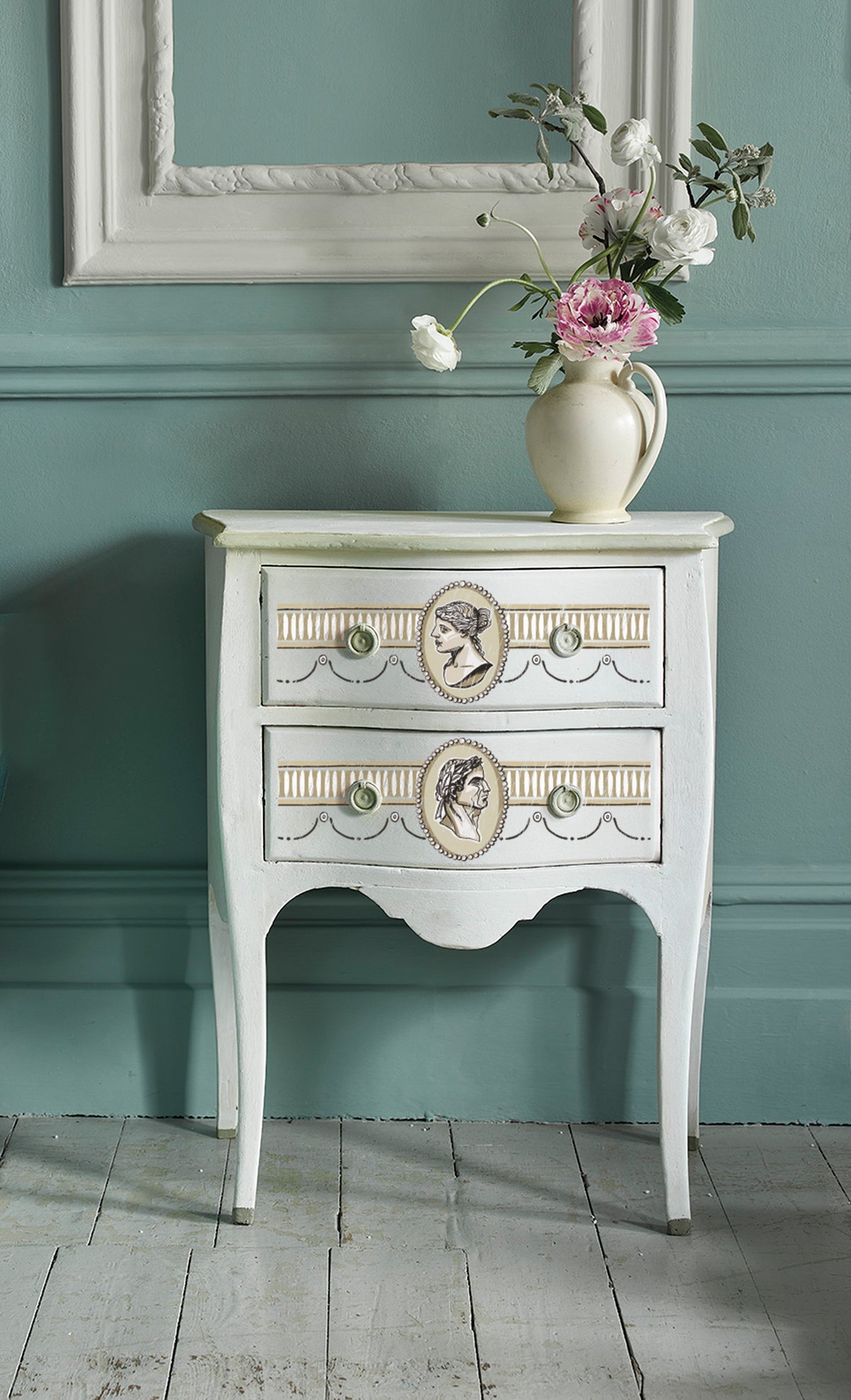 Classical Cameo IOD Paint Inlay by Annie Sloan