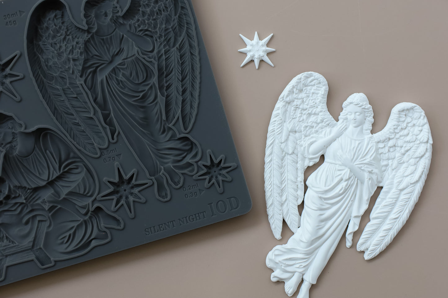 Silent Night IOD Moulds - IOD (2026 QTR 3 Holiday Release)