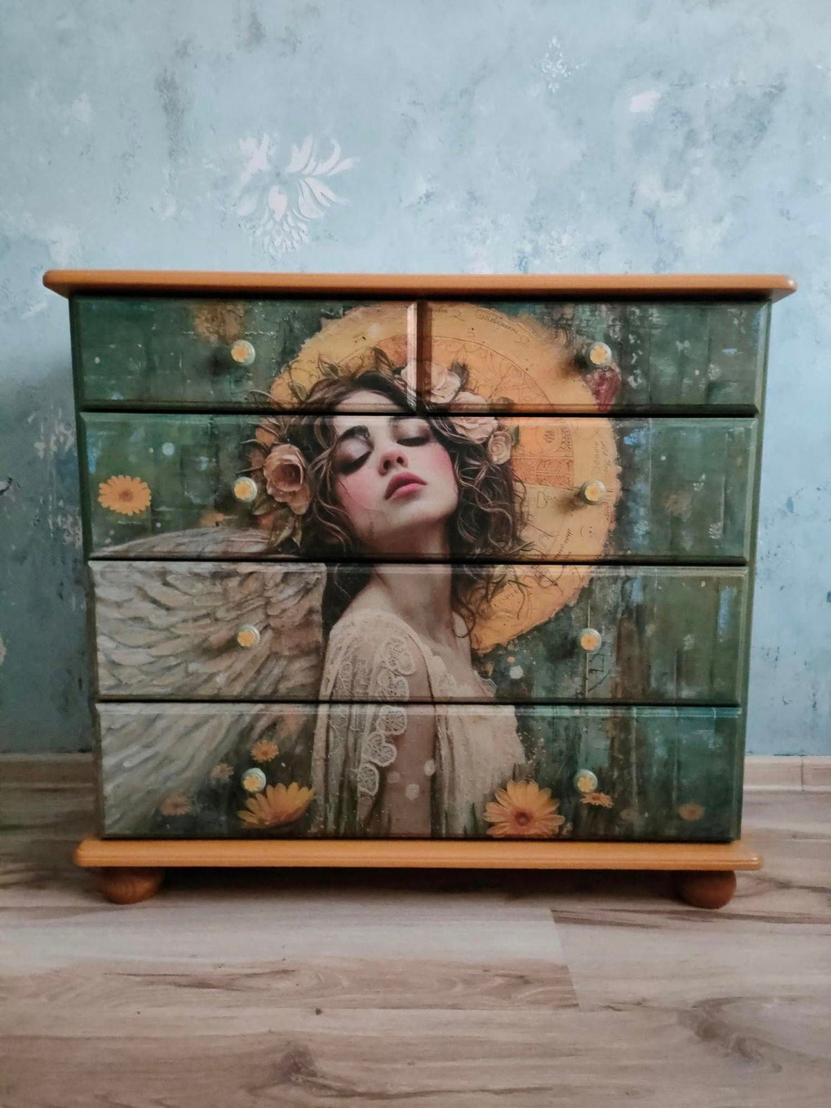 Celestial Gaze | 18 lb Decoupage Tissue Paper | 21x29 in