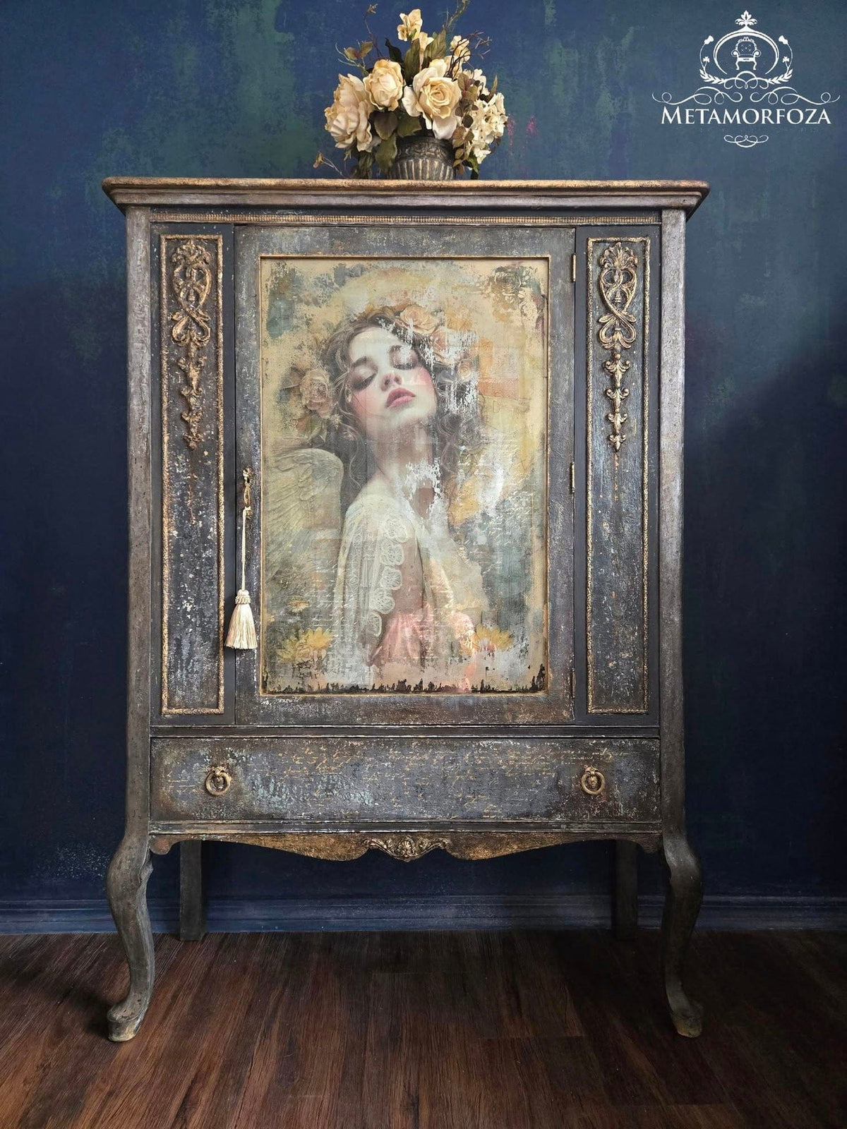 Celestial Gaze | 18 lb Decoupage Tissue Paper | 21x29 in