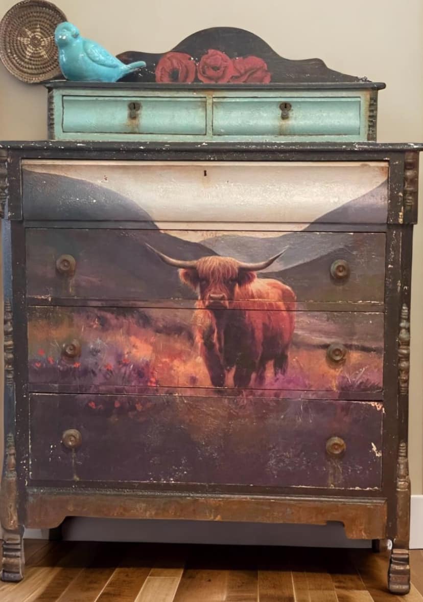 Flora Highland Cow | 18 lb Decoupage Tissue Paper | 2 Sizes